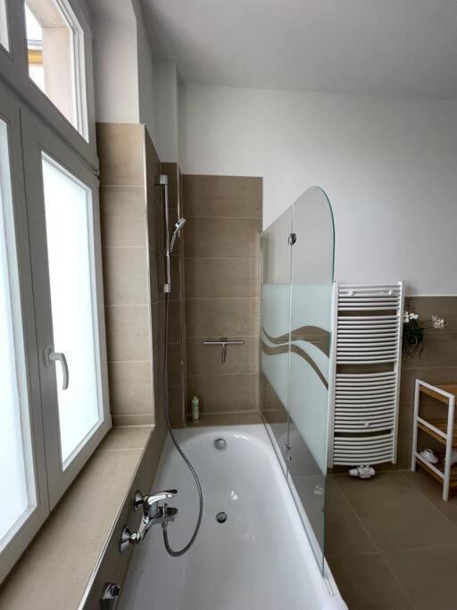 Lucky Stays Ls10 - Vollausstattung - Zentrum - Aufzug - Grosse Kueche - 2 Zimmer - Smart-Tv Magdeburg Exterior foto